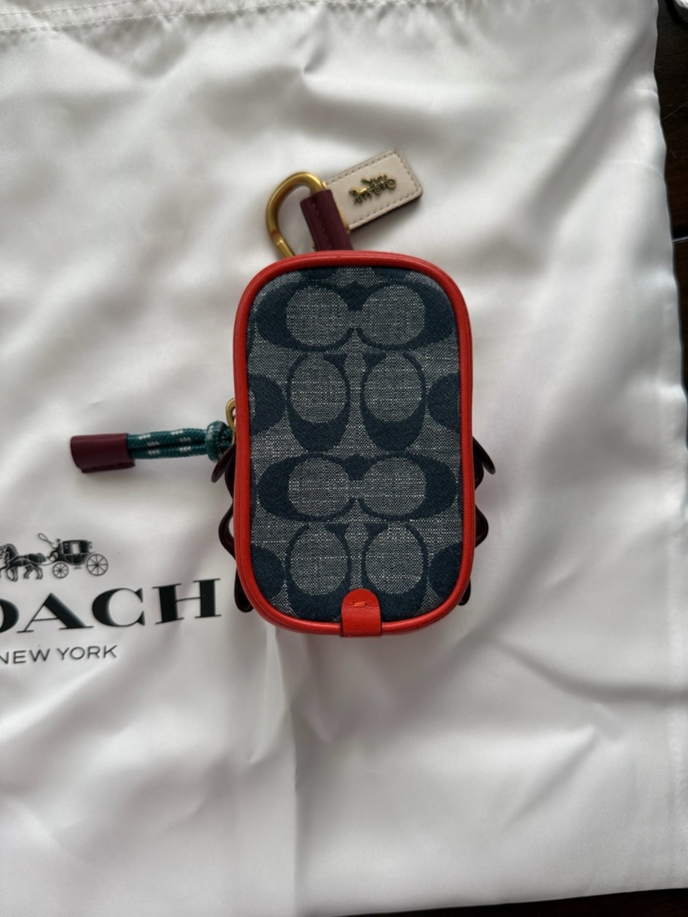 Coach Horse & Carriage Pouch in Signature Chambray. Super RARE